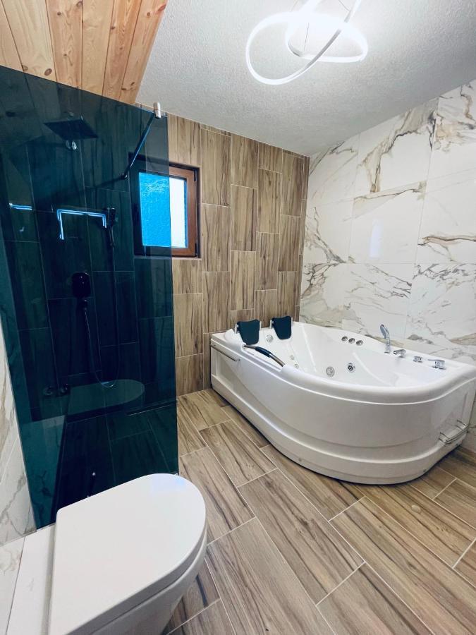 Chalet Montenegrina With Jacuzzi Kolašin Eksteriør billede